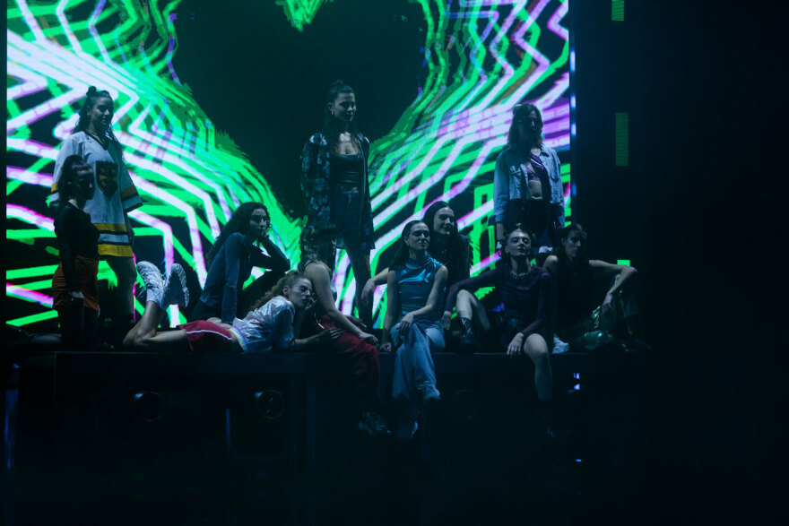 Είδαμε το καταιγιστικό «Οξυγόνο» στη Στέγη