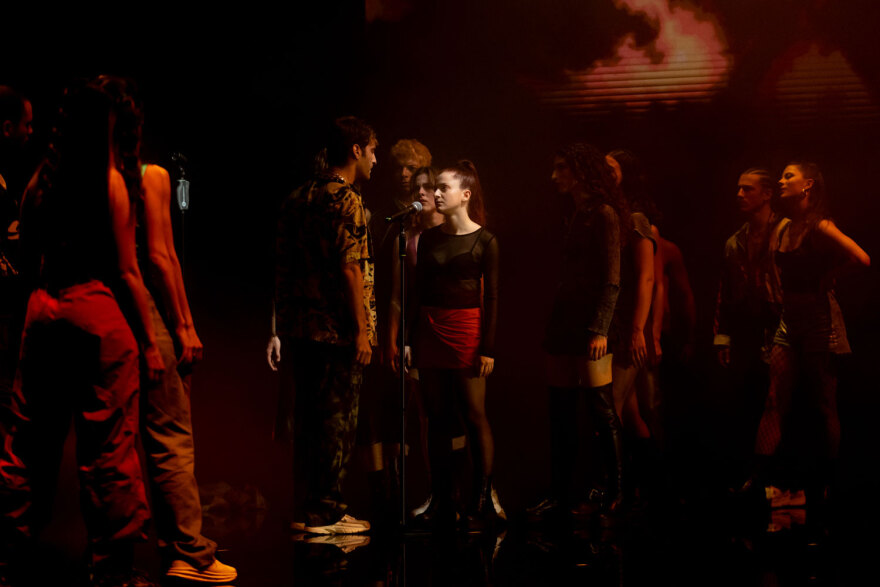 Είδαμε το καταιγιστικό «Οξυγόνο» στη Στέγη