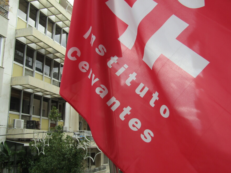 Το 2025 είναι η χρονιά που θα πεις sí στα ισπανικά!