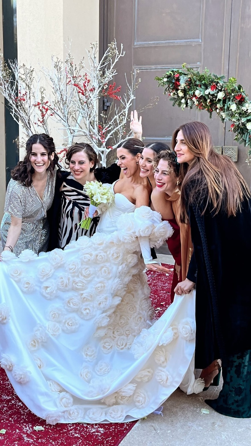 Ιζαμπέλλα Φούλοπ: Παντρεύτηκε η ηθοποιός - Δείτε φωτογραφίες