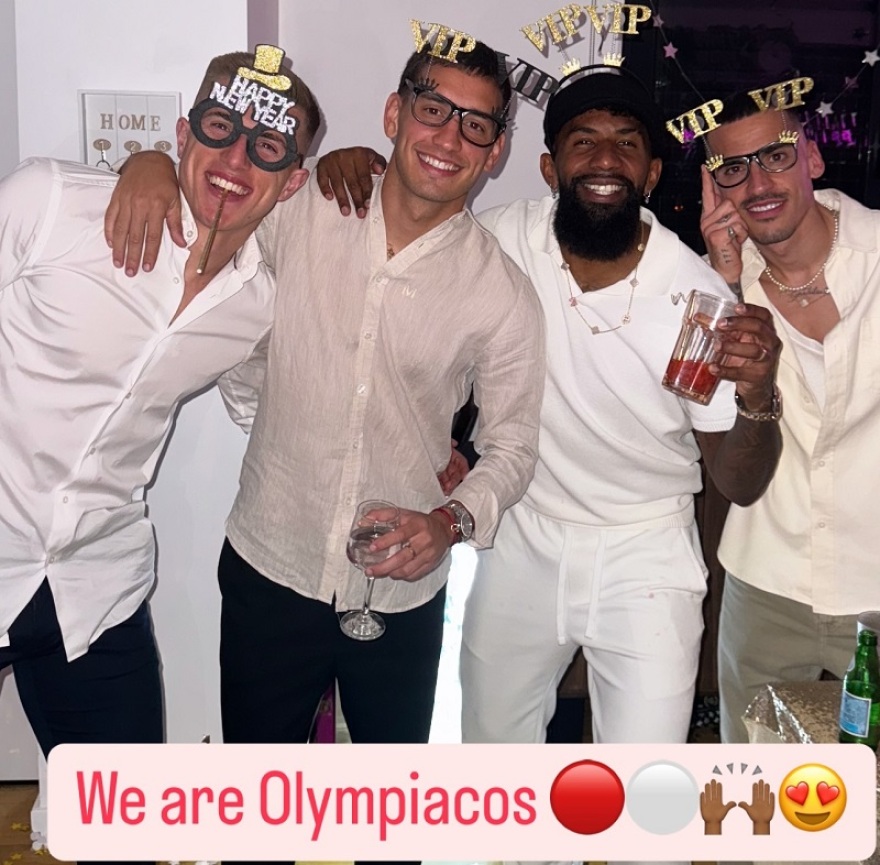 Ολυμπιακός: Έσε, Τσικίνιο, Ροντινέι και Κοστίνια γιόρτασαν μαζί την έλευση του 2025