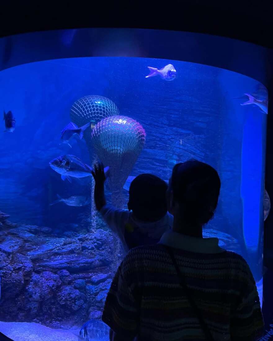 Χρύσα Μιχαλοπούλου: Ανέβασε μια φωτογραφία του Λεωνίδα Κουτσόπουλου με τον γιο τους στα χιόνια