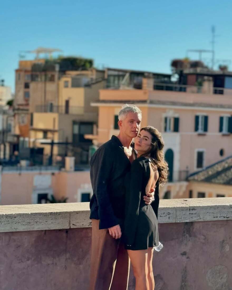 Χρύσα Μιχαλοπούλου: Ανέβασε μια φωτογραφία του Λεωνίδα Κουτσόπουλου με τον γιο τους στα χιόνια