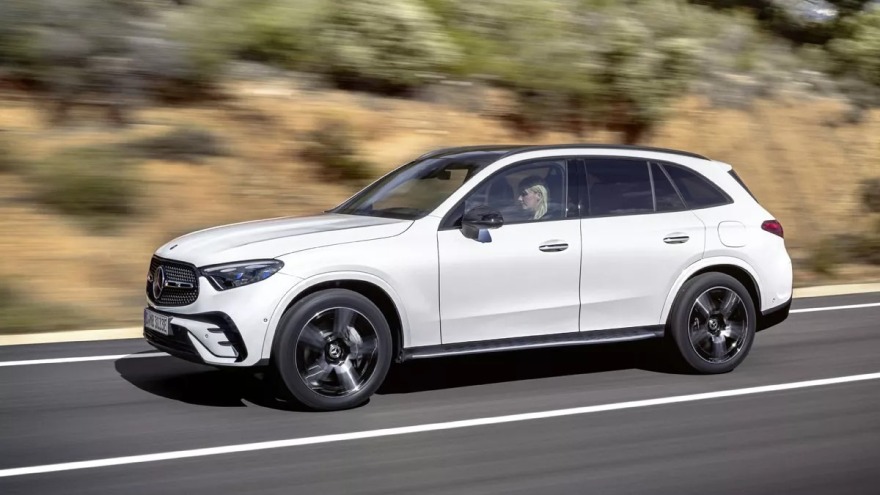 241129153422_mercedes-benz-glc_i