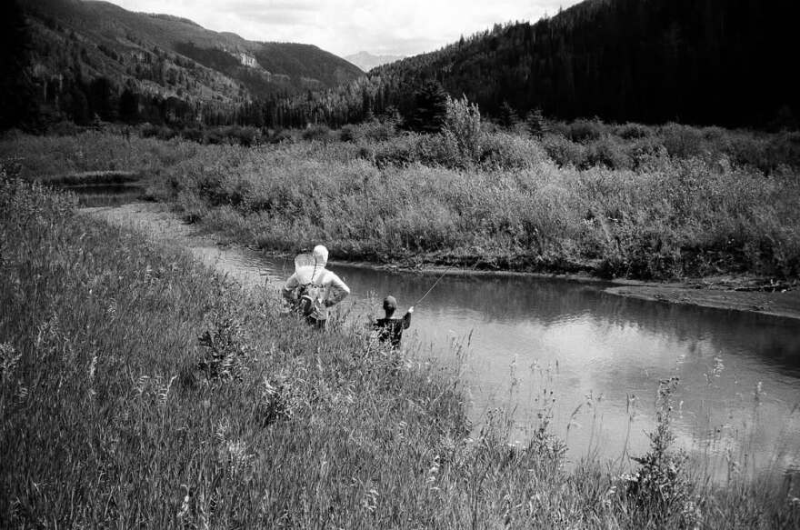 Κλόι Γκρέις Μορέτζ: Αρραβωνιάστηκε την Κέιτ Χάρισον - Δείτε τη φωτογραφία που δημοσίευσε