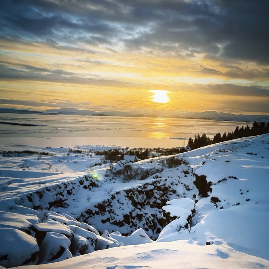  Καλομοίρα: Ποζάρει στα χιόνια και αποκαλύπτει τους στόχους της για τη νέα χρονιά