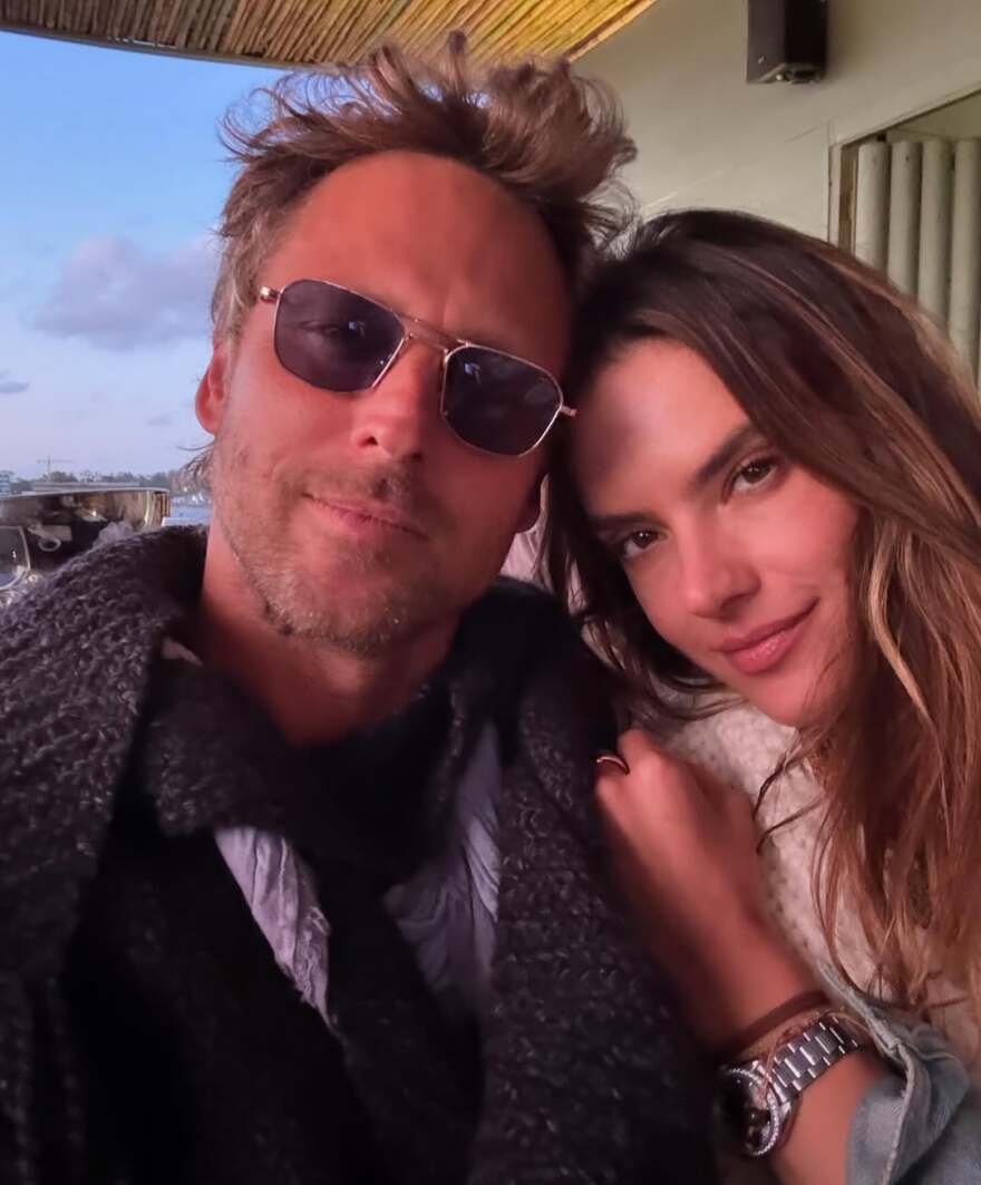 Αλεσάντρα Αμπρόσιο: Οι φωτογραφίες από την Πρωτοχρονιά στην Ουρουγουάη μαζί με τον σύντροφό της 