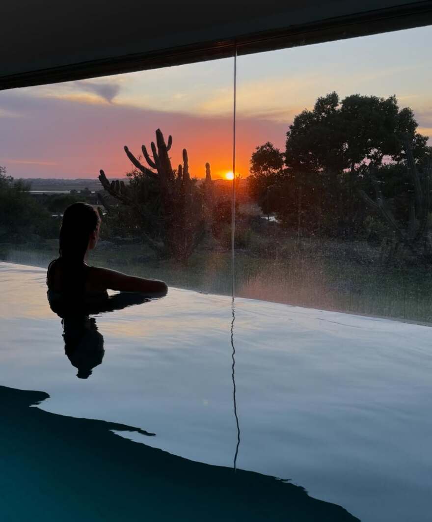 Αλεσάντρα Αμπρόσιο: Οι φωτογραφίες από την Πρωτοχρονιά στην Ουρουγουάη μαζί με τον σύντροφό της 