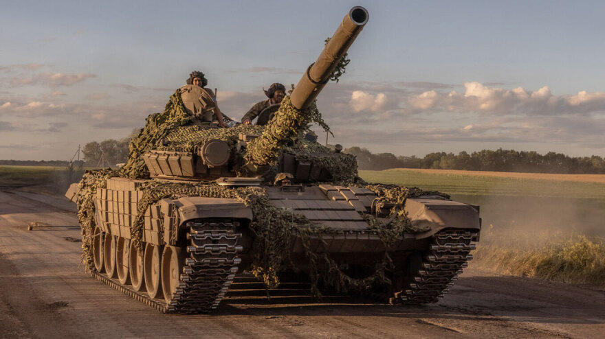 Bloomberg: Το δικαίωμα της Ουκρανίας να έχει στρατό, θα απαιτήσει ο Τραμπ από τον Πούτιν 