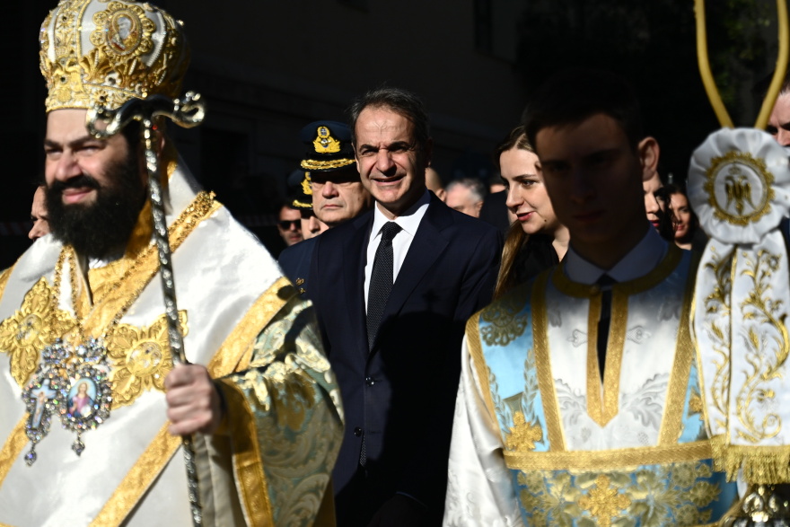 Μητσοτάκης: «Φάρος σταθερότητας η Ελλάδα σε έναν ασταθή κόσμο» - Στη Δεξαμενή για την κατάδυση του Τιμίου Σταυρού