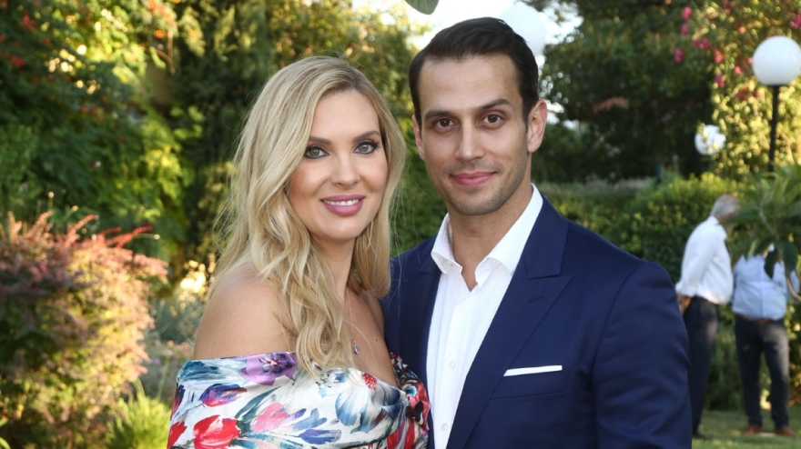 Χριστίνα Αλούπη: Ήταν δύσκολη η στιγμή όταν σταμάτησα να εργάζομαι για να είμαι δίπλα στα παιδιά μου, αλλά δεν το μετανιώνω ούτε λεπτό 