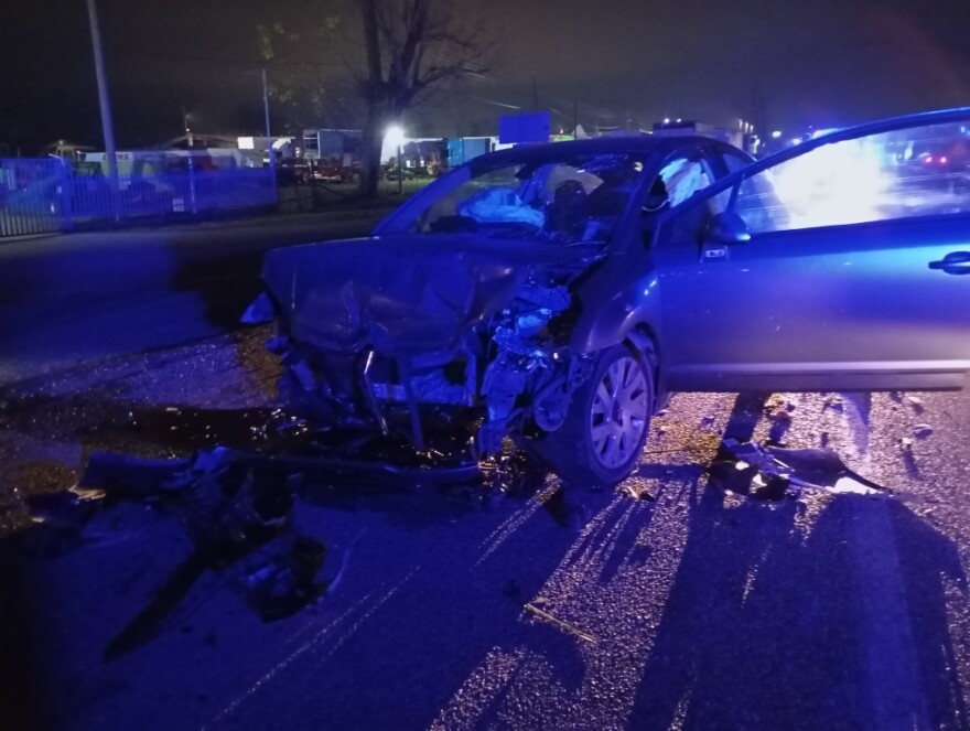 Αγρίνο: Τροχαίο με δύο τραυματίες μετά από σφοδρή μετωπική σύγκρουση δύο ΙΧ στην εθνική οδό