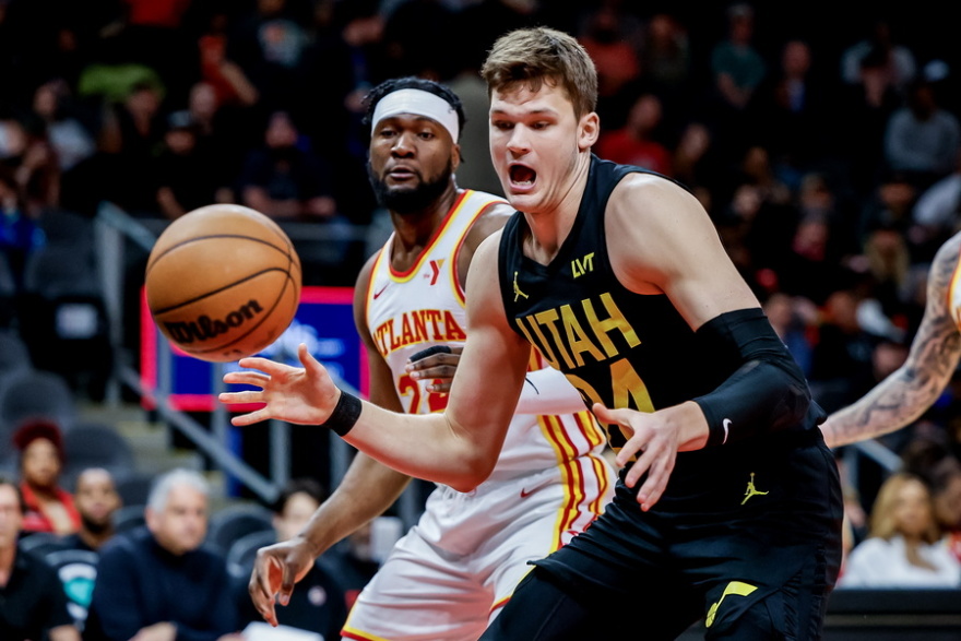 Σε σχέση με τον «γίγαντα» του NBA Γουόκερ Κέσλερ η νέα Μις Αμερική - Τους χωρίζει μισό μέτρο ύψος