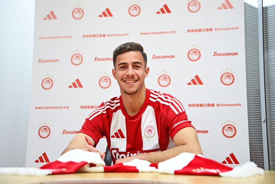 Ολυμπιακός: Ανανέωσε το συμβόλαιο του Κωστούλα - «Θέλω να συνδυάσω το όνομά μου με τίτλους» - Βίντεο 