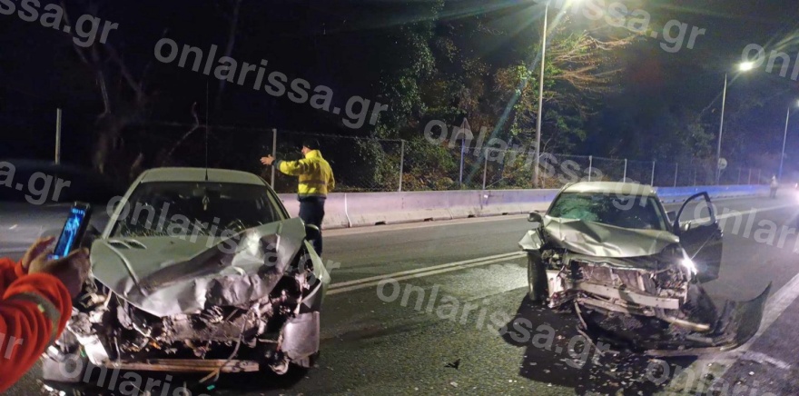 Τροχαίο με δύο τραυματίες στα Τέμπη - Μεγάλες ζημιές σε ΙΧ