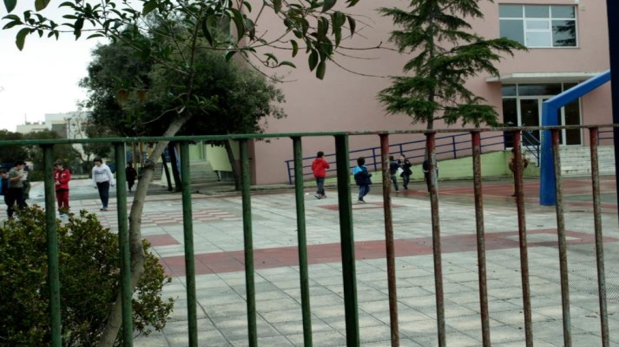 Μα τι συμβαίνει επιτέλους; Μαθητές μαχαιροβγάλτες στα σχολεία