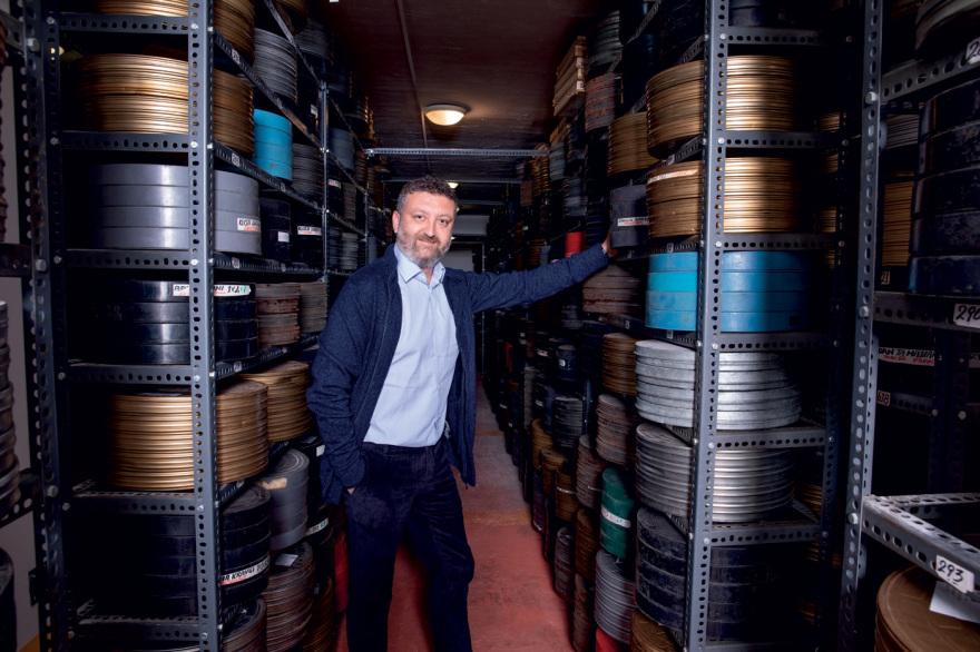 Φέρνουμε το Χόλιγουντ στην Ελλάδα με κέρδη στο 1 δισ. ευρώ, ξεκινούν τα γυρίσματα του Μπραντ Πιτ στην Ύδρα