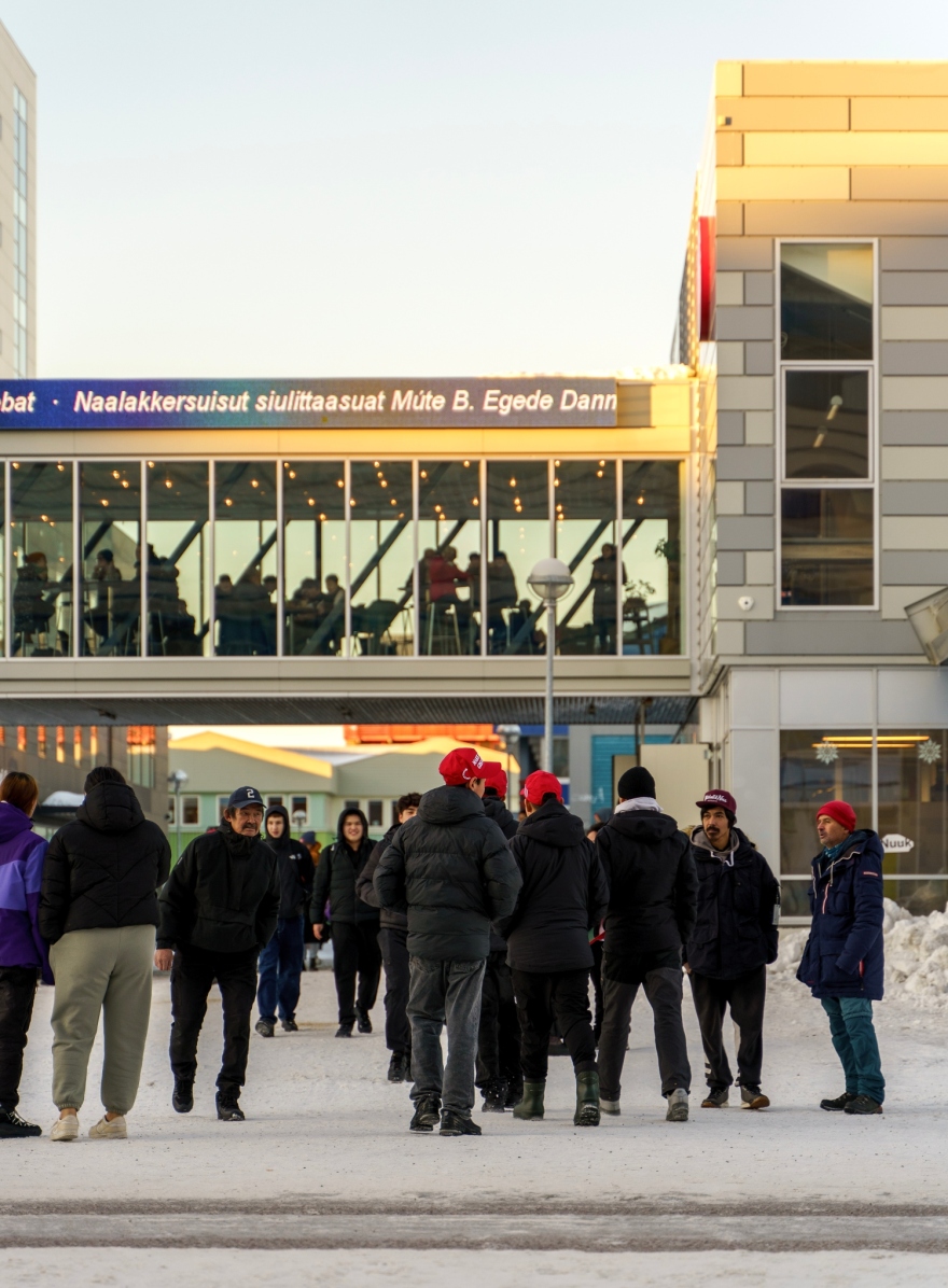 Ντόναλντ Τραμπ Τζούνιορ: Άστεγοι έλαβαν δωρεάν γεύμα για να παρακολουθήσουν φιέστα που διοργάνωσε στη Γροιλανδία