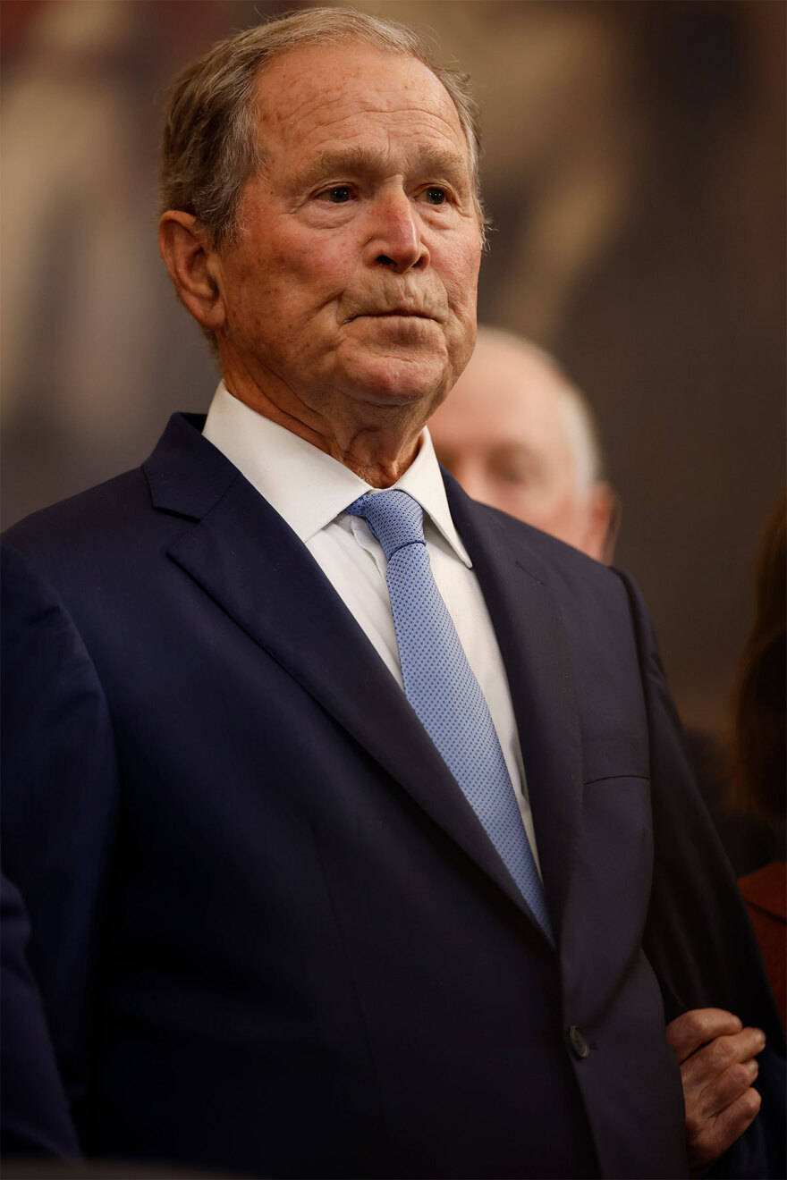 Ορκωμοσία Τραμπ: Οι εμφανίσεις που ξεχώρισαν - Από το καπέλο της Μελάνια στο πράσινο look της Ιβάνκα