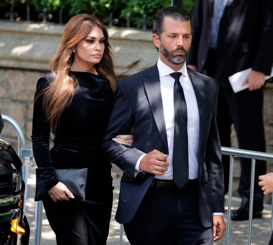 Κίμπερλι Γκίλφοϊλ: Έχει «κάθε πρόθεση» να παραμείνει στη ζωή του Ντόναλντ Τραμπ Τζούνιορ μετά τον χωρισμό τους