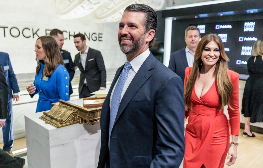 Κίμπερλι Γκίλφοϊλ: Έχει «κάθε πρόθεση» να παραμείνει στη ζωή του Ντόναλντ Τραμπ Τζούνιορ μετά τον χωρισμό τους