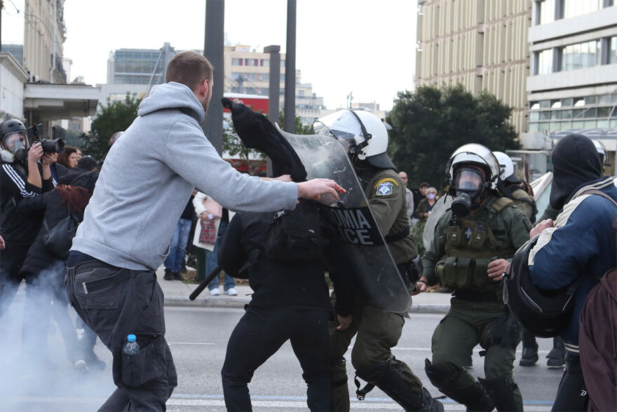 syntagma-entasi-12