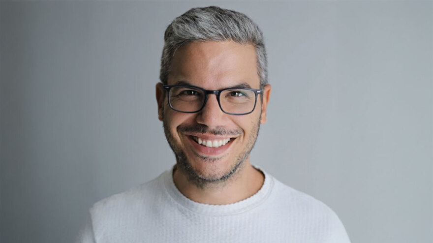 Η Επτασφράγιστη Βιβλιοθήκη: Εργαλεία ψυχοθεραπείας για να νιώσεις ασφαλής και επαρκής