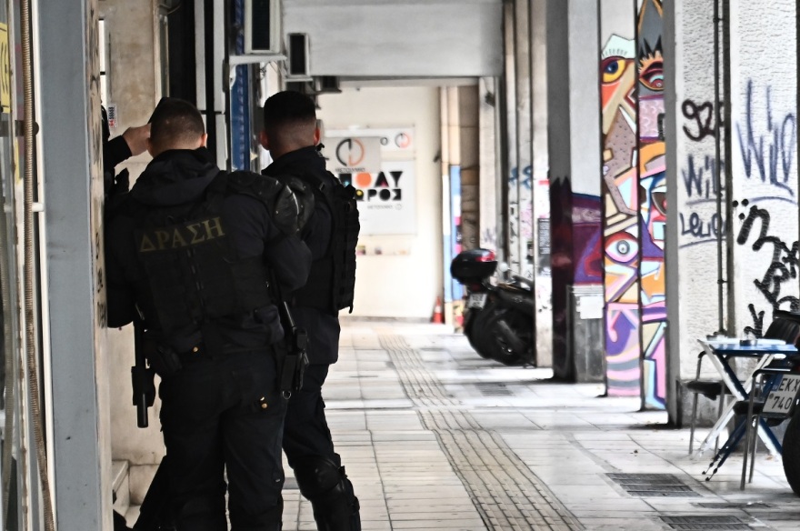 Ηλικιωμένος εντοπίστηκε νεκρός σε διαμέρισμα στην Ιπποκράτους - «Τον σκότωσα», έλεγε η κόρη του