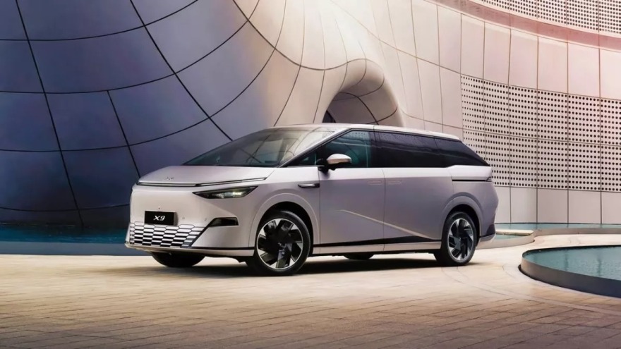 Το πολυτελές minivan της Xpeng 