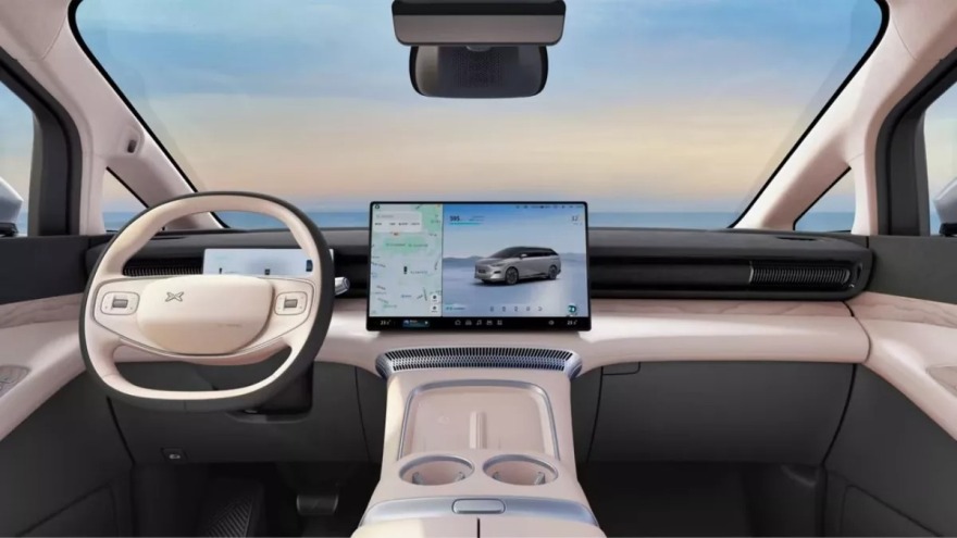 Το πολυτελές minivan της Xpeng 