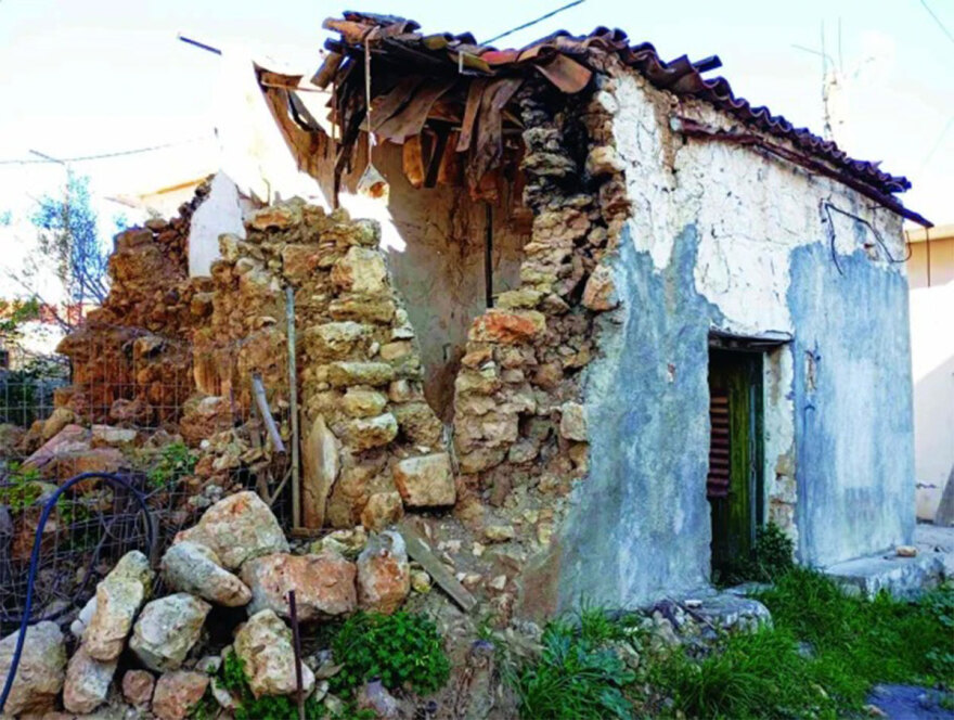 Αρκαλοχώρι: Κατεδαφίζονται 80 επικίνδυνα κτήρια τρία χρόνια μετά τον καταστροφικό σεισμό