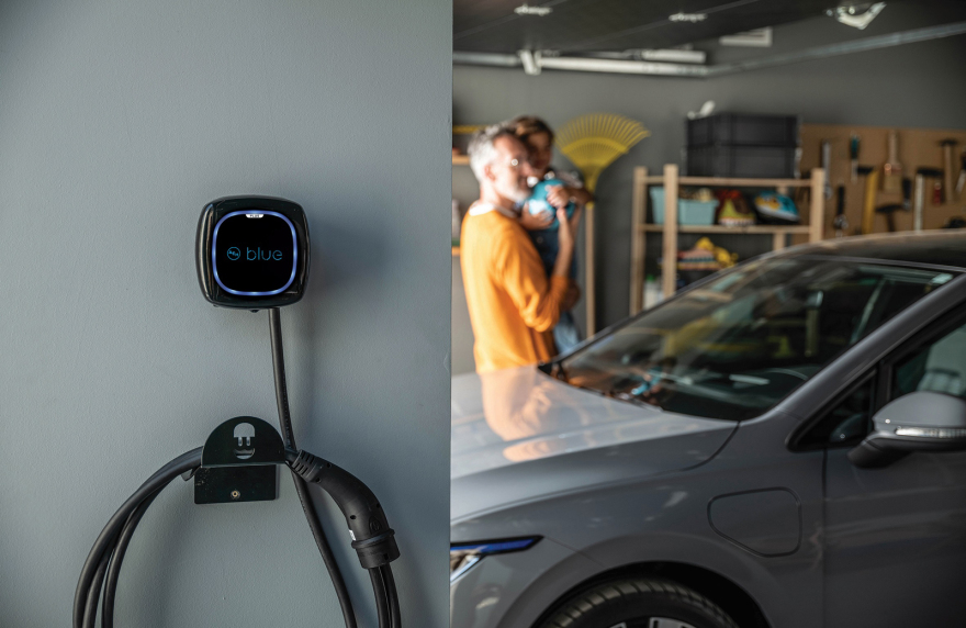 Ολοκληρωμένες λύσεις ιδιωτικής φόρτισης από τη ΔΕΗ blue