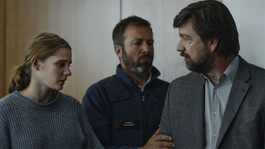 Nova: Οι νέες σειρές «The Cinderella Murder» & «St. Denis Medical» και οι νέοι κύκλοι «Rapa» & «The Irrational» καθηλώνουν στα κανάλια Novacinema!