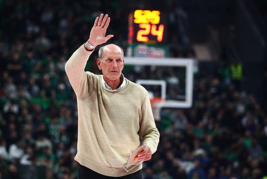 Παναθηναϊκός: Τίμησε τον Ντέιβιντ Στεργάκο πριν το τζάμπολ του αγώνα με την Εφές - Φωτογραφίες