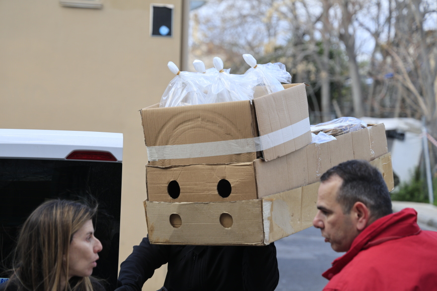 Νικόλαος Ντε Γκρες και Χρυσή Βαρδινογιάννη: Οι προετοιμασίες στην εκκλησία όπου θα γίνει ο γάμος τους - Δείτε φωτογραφίες
