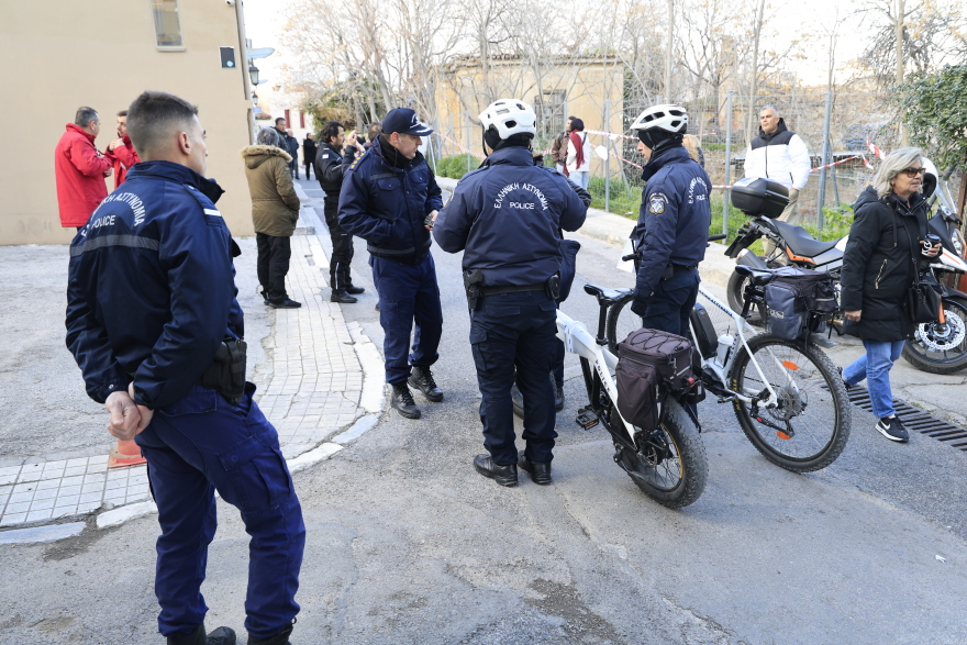 Νικόλαος Ντε Γκρες και Χρυσή Βαρδινογιάννη: Οι προετοιμασίες στην εκκλησία όπου θα γίνει ο γάμος τους - Δείτε φωτογραφίες