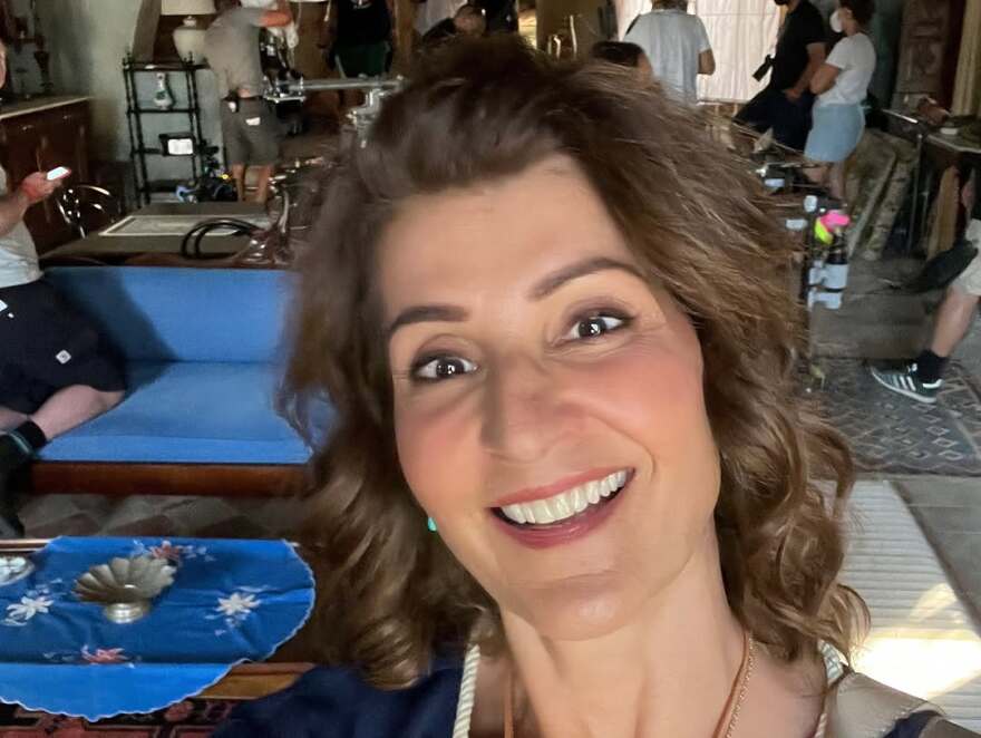 Νία Βαρντάλος: Αναπολεί τα γυρίσματα στην Ελλάδα - Οι φωτογραφίες από το σετ του «Γάμος αλά ελληνικά 3»