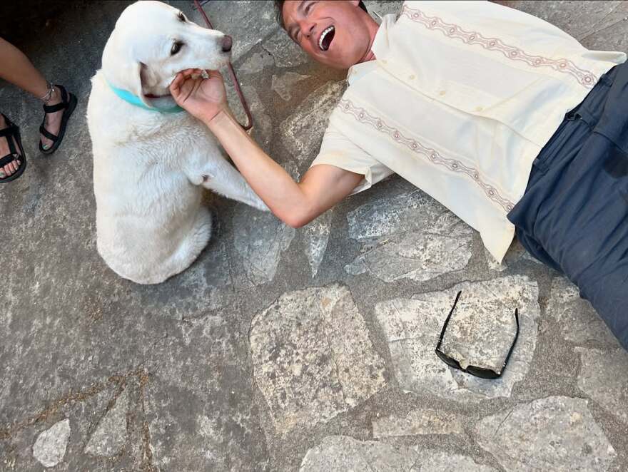 Νία Βαρντάλος: Αναπολεί τα γυρίσματα στην Ελλάδα - Οι φωτογραφίες από το σετ του «Γάμος αλά ελληνικά 3»