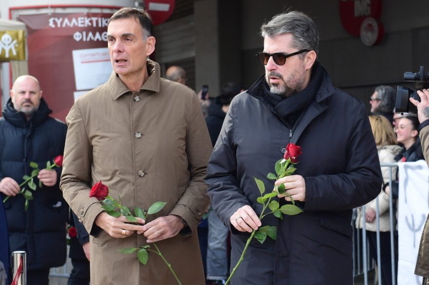 Ολυμπιακός: Σύσσωμα το τμήματα ποδοσφαίρου και μπάσκετ στο μνημόσυνο των θυμάτων της Θύρας 7