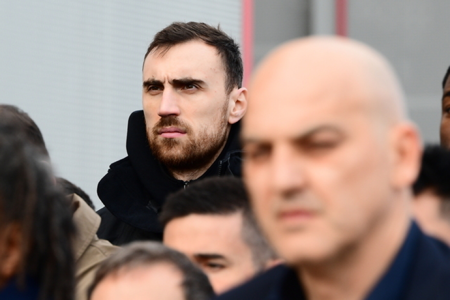 Ολυμπιακός: Σύσσωμα το τμήματα ποδοσφαίρου και μπάσκετ στο μνημόσυνο των θυμάτων της Θύρας 7