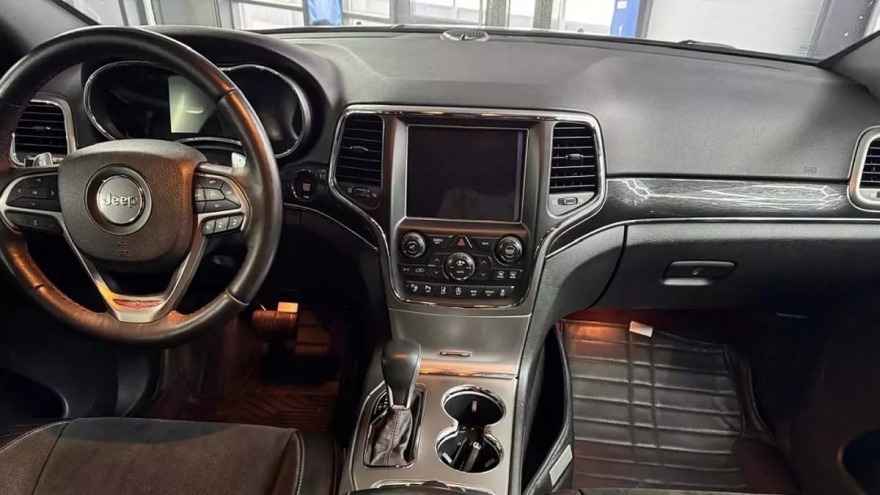 250120162942_jeep-grand-cherokee