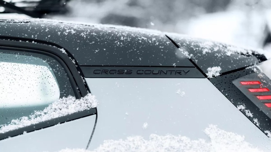 Πρεμιέρα για το Volvo EX30 Cross Country