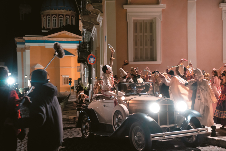 «Μεγάλη Χίμαιρα»: Αθήνα και Σύρος μεταμορφώνονται για τα γυρίσματα της νέας ταινίας