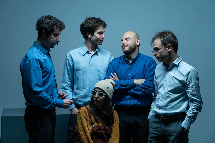 «Η πόλη ή πώς να κοιμηθείτε ήσυχα» στο Θέατρο 104