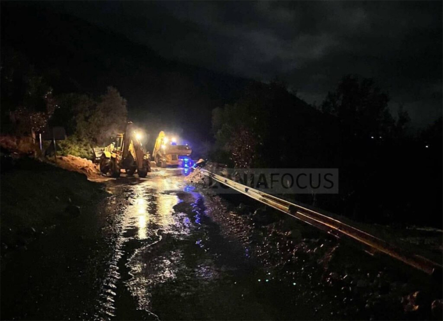 Πλημμύρες και κατολισθήσεις στην Κεφαλονιά από την κακοκαιρία - Ο δήμαρχος ζητά να κηρυχθεί σε κατάσταση έκτακτης ανάγκης στο Αργοστόλι