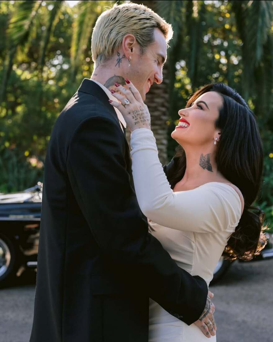 Ντέμι Λοβάτο: Η δημόσια ερωτική εξομολόγηση στον αρραβωνιαστικό της - Ανυπομονώ να γεράσω μαζί σου 