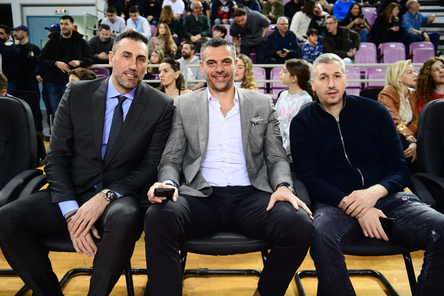 Παναθηναϊκός - Ολυμπιακός: Στο Ηράκλειο για τον τελικό ο Νίκος Γκάλης -  Βίντεο, φωτογραφίες 