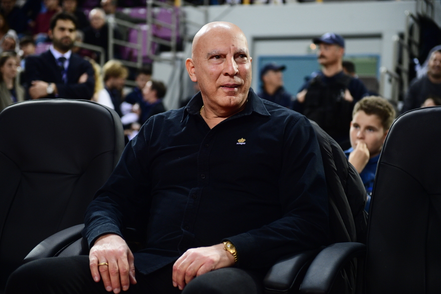 Παναθηναϊκός - Ολυμπιακός: Στο Ηράκλειο για τον τελικό ο Νίκος Γκάλης -  Βίντεο, φωτογραφίες 