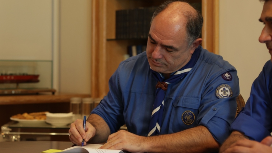 Η Save a Greek Stray υπέγραψε μνημόνιο συνεργασίας με το Σώμα Ελλήνων Προσκόπων για τη διάσωση ζώων σε έκτακτες καταστάσεις