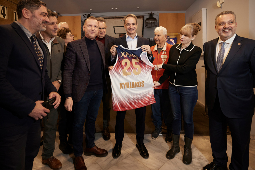 O Κυριάκος Μητσοτάκης επισκέφθηκε το «Σπίτι του Παιδιού» στη Θεσσαλονίκη - «Είναι παρήγορο ότι η Πολιτεία μπορεί να παρέχει ένα πλαίσιο προστασίας»